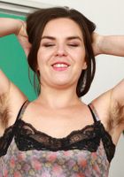 Juliette March from ATK Natural & Hairy
